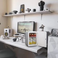 Blaupunkt 4L Mini Fridge -Home Furnishing Shop 370510 blaupunkt mini fridge 4l 7