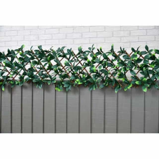 B&M Expanding Artificial Laurel Leaf Trellis 180 X 30cm 5 B&M Expanding Artificial Laurel Leaf Trellis 180 X 30cm - Image 3